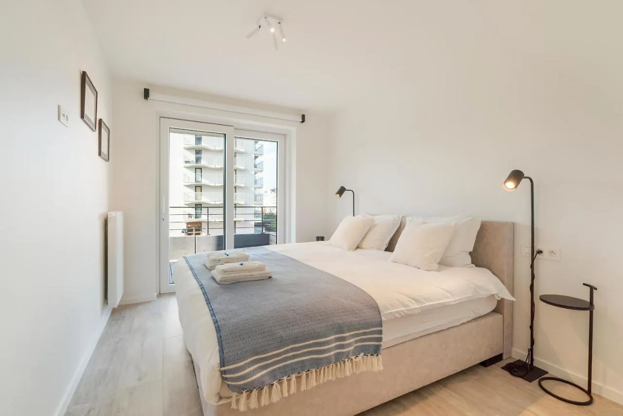 Appartement The Waves-Luxurious 3Bedroom App W Big Terrace & Garage Oostende
